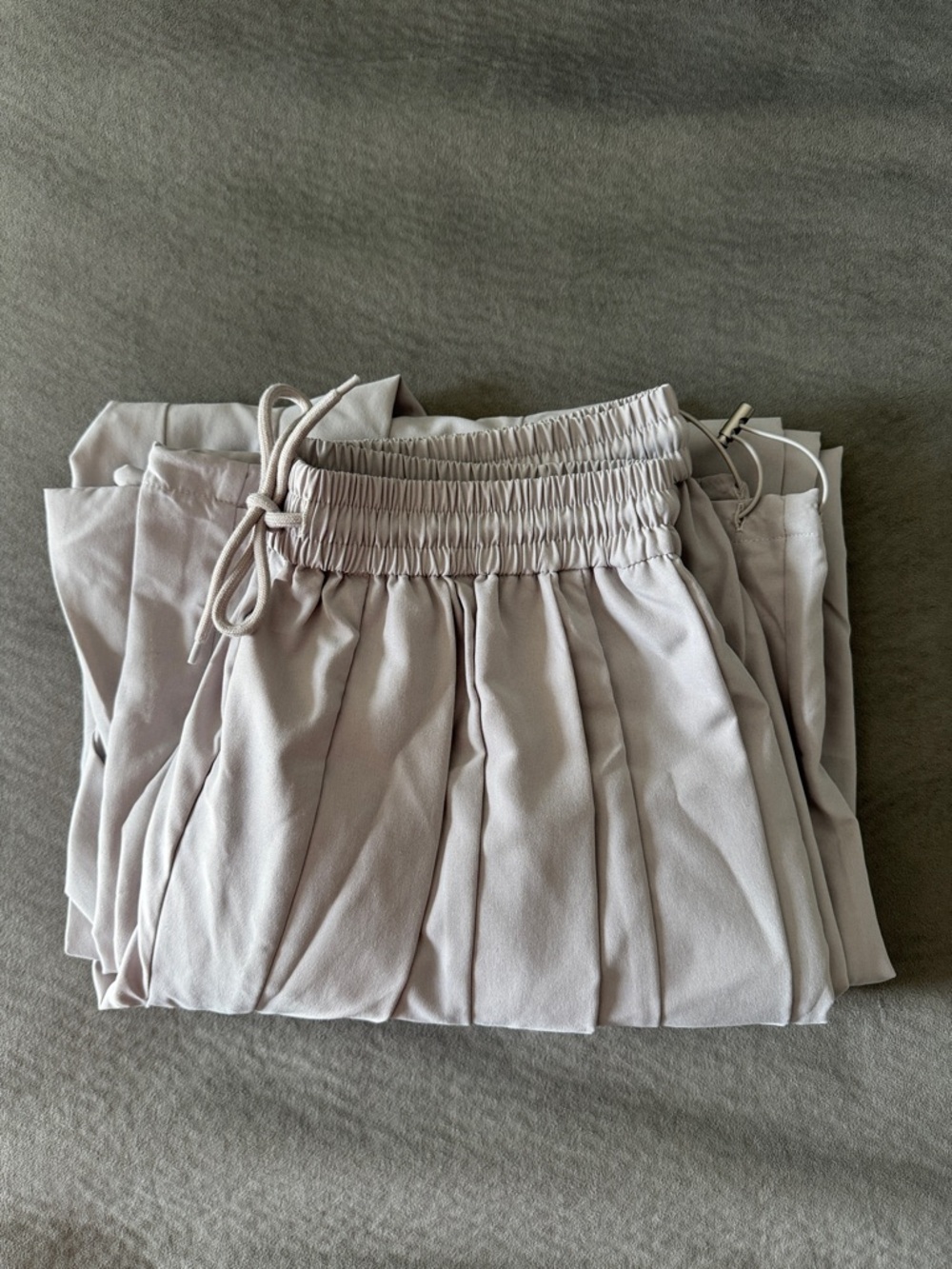 MICAS Gray Drawstring Ruffle Trousers - M NWT - Picture 6 of 6